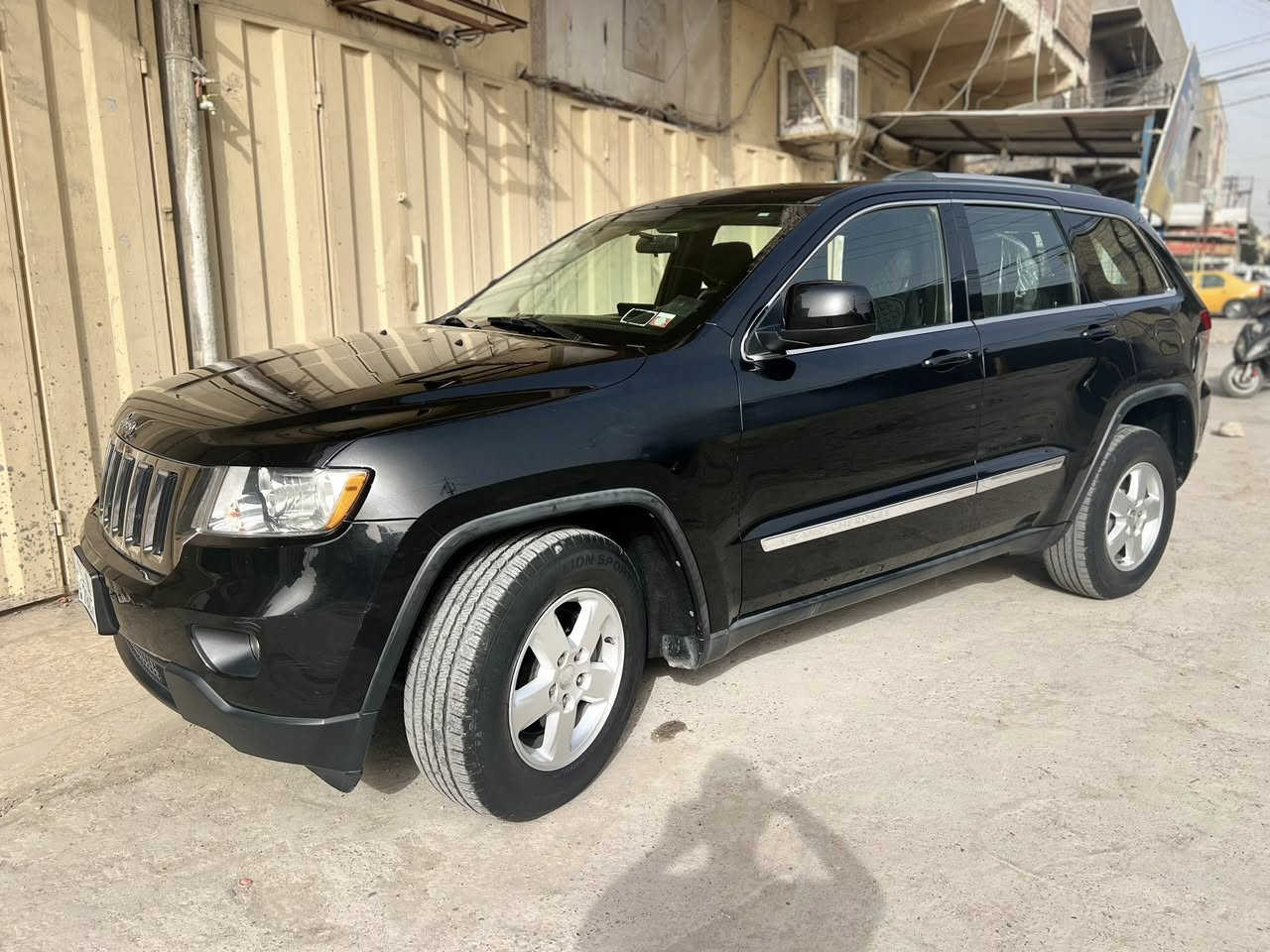 جيب لاريدو امريكي 2012 كلين
سنوية ورقم وهزة كلة جديد 
رقم بغداد بسمي تحويل مباشر 
مكفولة من الصبغ والدعم قطرة صبغ ما بيها بيه بصندوق تكحيل مال شخط
كير مكينة بالشرط تدفئة تبريد بالشرط 
السيارة كلها ع البلاد 
ماشية 100 k
مال بيت ما متعوبة ابد 
6 سلندر 3600
تو ويل المرغوب 
مواصفاتها معروفة 
تحديد سرعة 
نظام ايكو وسبورت 
كشن كهرباء + مساج ضهر 
كامرا خلفية 
حساسات تاير 
شاشه رقمية 
مانع انزلاق 
مراءاه حساس ضباب 
ستسم صوت 
بالحقيقة احلى من الصور 
تجي تشوف وبيك خير وتدلل وكلشي اكو بالسوك*********** هذا رقمي متوفر واتساب واتصال مكان بغداد وعندي صور امريكا اتصل ممتواجد بالفيس
