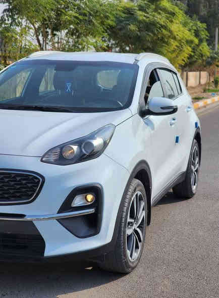 سبورتج خليجي للبيع وترهم مراوس موديل، 2021 
السياره بوضع الشركه 
كفاله عامه عده رصعه بكد الصبع 
رقم بغداد الجديد 
محرك كير ع شركه 
السعر 207 
مكان السياره بغداد 
*********** موجود واتساب اتصال 
***********
