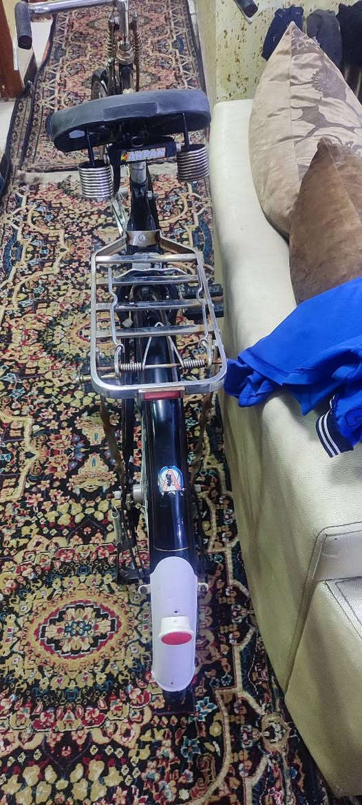 سلام عليكم بايسكل هيرو هندي حجم 28 انتاج قديم قطعه  نظيف وبلادي مابي اي نقص  أريده ١٠٠ مكاني بغداد وهذا رقمي للتواصل ***********
