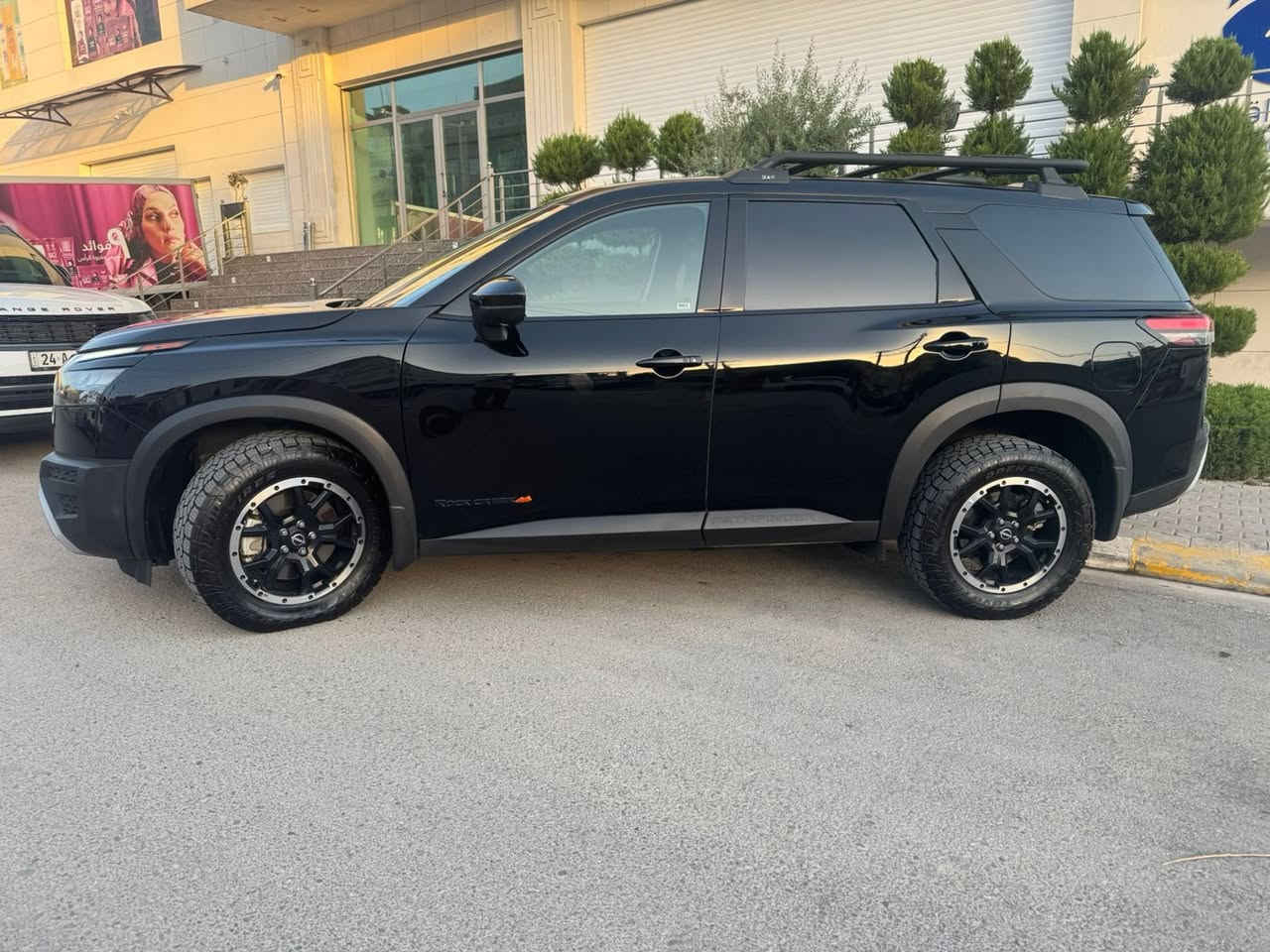 Pathfinder RockCreek 2023 
السياره مفحوصه هزه وجاهزه للترقيم
٤ كامره
دبل اكسل 4x4
كشن وستيرن تدفئه
رادارات وحساسات فتل
Auto Stop
٧ مقعد vip 
تايرات وويل جبلي جدد اصلي
ماشي 24000 
محرك ٦ وكير zf 
بدون ايرباك
مبدل بيها صندوق وحوض بلادي وتعديل شبر جاملغ خلفي نفر 
وبيها من امريكا قطعتين بخ بابين جهة النفر
مفحوصه هزه ومرور
مكانها دهوك
***********
*********** دهوك, العراق

