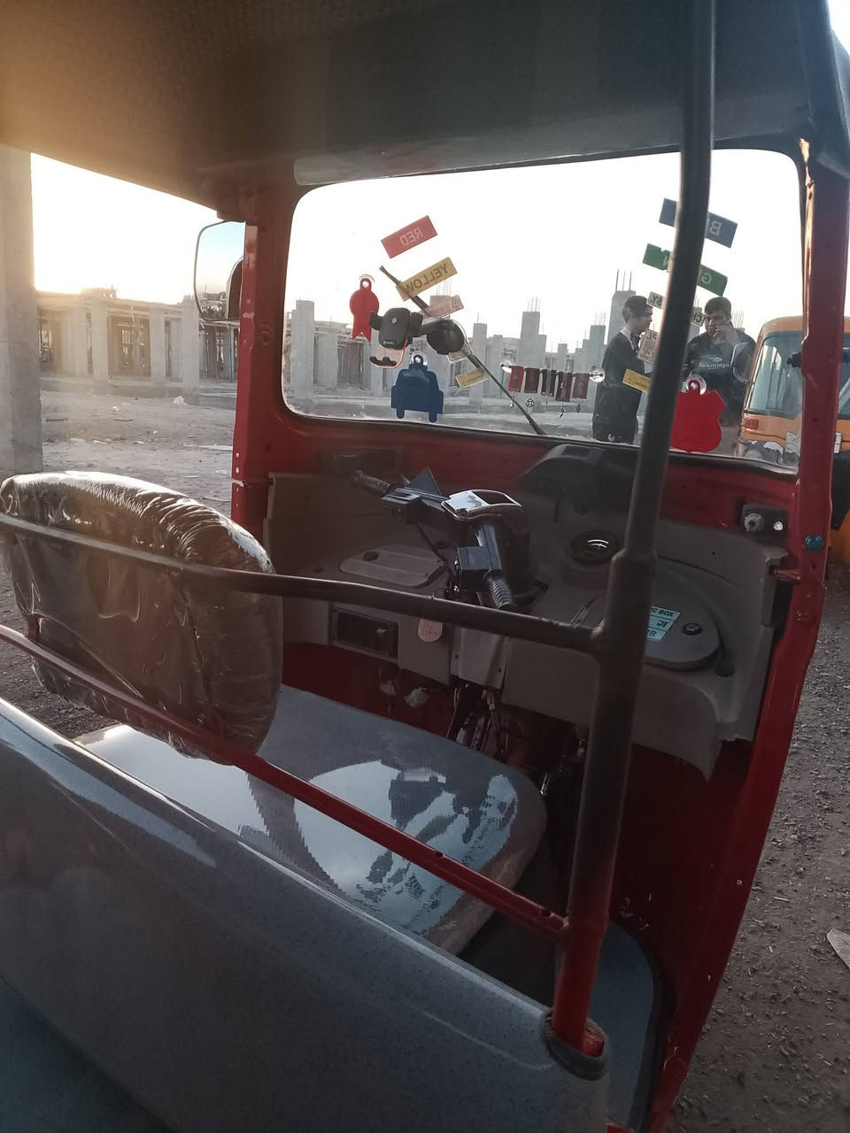 السلام عليكم مكلف بلنشر تكتك 2019, شهر 12 مصبوغه عام كير ومكينه مجفته بوش وبستم لاتنقيص لاتبخير تخم تاير مسجل كاعيات سبع قطع كهربيات كلهه شغاله مكاني بغداد انصال ***********  مامتواجد عل الفيس تكتك مال عيشه
