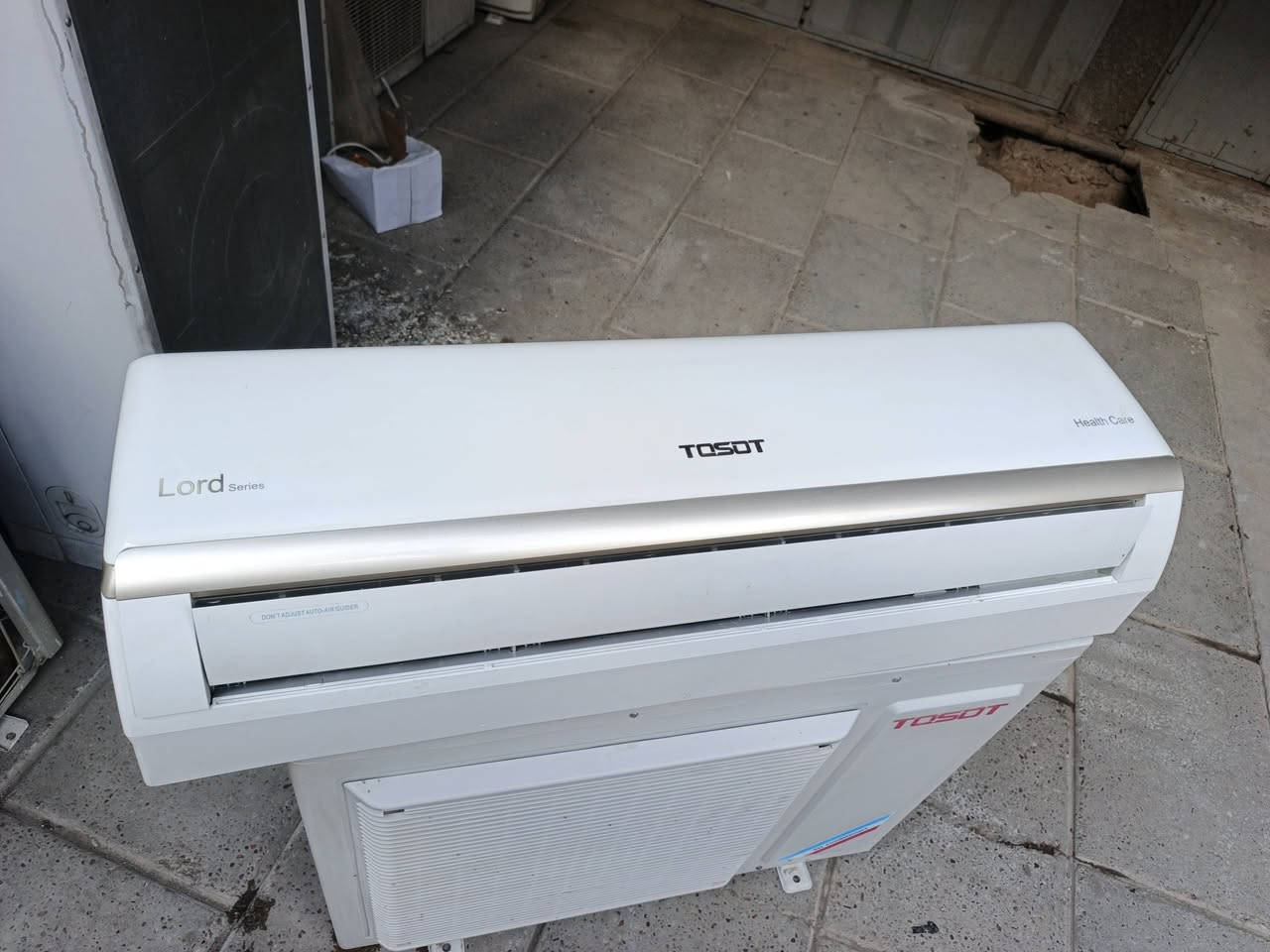 سبلت طن ونص 
توست ابلادي ع وضع الشركه 
كامل مكمل 
سعره ٣٥٠ 
***********
