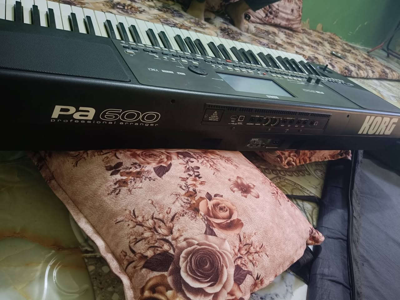السلام عليكم 
كورج. Pa600 نضافة95% كما موضح بالصور 
الجهاز شرقي واصلي باب اول على ايدي مفتوح مرة واحدة لغرض التنضيف فقط يحتوي على 4برامج من ضمنها برنامج حسين الناشي 
سعر الجهاز 600$ وبي مجال قليل 
مكان الجهاز " الموصل "
!!لايوجد توصيل محافضات !!
التواصل:*********** واتس اب او اتصال على ***********
