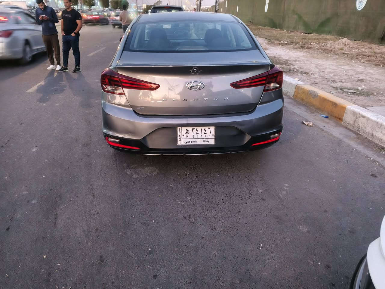 السلام عليكم النترا 2019 وارد امريكي حادثه موضح بالصوره السياره مقفوله كفاله عامه جير ومحرك مقفولات السعر 130 وبيها مجال غير متواجد على الفيس رقم الهاتف ***********
