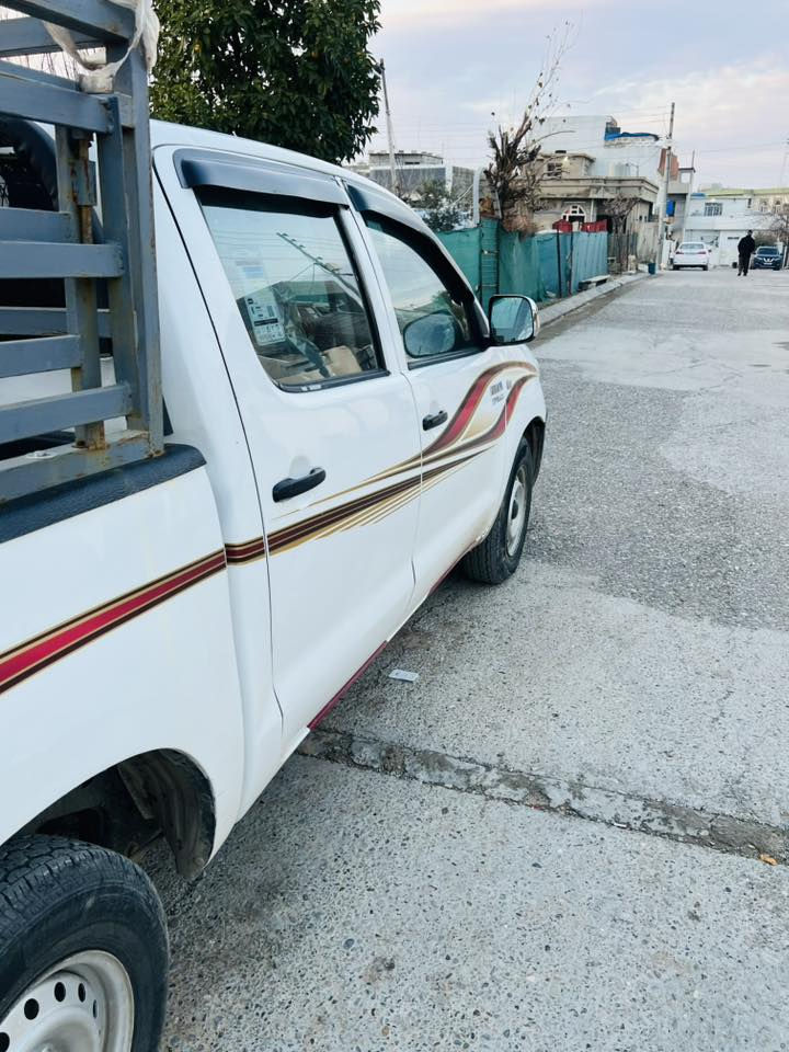 توێتا مەرزیە مۆدیل 
2008 
سەیارەک زۆر توندو تۆڵە هەموشتی تازیە تایە سەنوی ڕەقمی  
گێڕو مەکینەی بەشەرت 
سەیارەک چوار پەرچەی ڕەشە و شانی لایسایەقی گۆڕواوە بەبیلاد سەیارەکە وەر نەگەڕواوە من بەحیزام دەی فرۆشم 
سەنەوی تا 2031تازەیە
نرخ120 کەمێ مەجال
رەقەم سلێمانی یە 
***********
*********** 
لەگەڵ ڕێزم تکایە بۆپرسیار تەلەفۆن مەک هەموشتم نوسیوە
