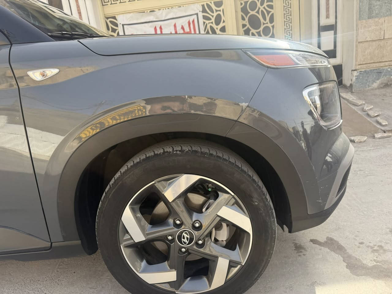 السلام عليكم….
هونداي فينو موديل ( 2024) 

لون : سمنتي 

ماشية 25 الاف 

مكينة ١٦٠٠ دبل نوزل 

فول مواصفات ( من فتحة، كامرة، رادارات، مانع اصطدام، كيجات ديجتال، بصمة، تحكمات ستيرن كامله، درايف مود،وباقي مواصفات المعروفه) 

صور الحادث كدامك 

مرقم بغداد بإسمي 

مكان السياره : بغداد 

السعر :145$ وبيها مجال 

شراي اتصل وتدلل : ***********
