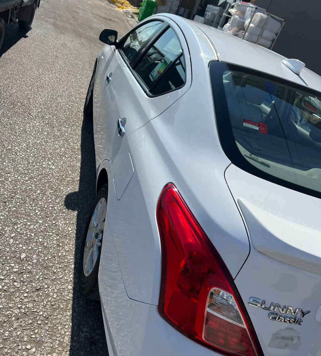 السلام عليكم
نيسان صني هندي Classic 
بليته زركه
 موديل 24
كفالة عامة عدا شبر بارد
رقم انكليزي دولي
ماشية 24
5 ويل كب بلادي
4 جام كهرباء بلادي
حساس خلفي
بروجكتور
فان خلفي
اريل نفيكيتر 
بصمة شد

السعر 127
الاتصال ***********
النجف الاشرف
