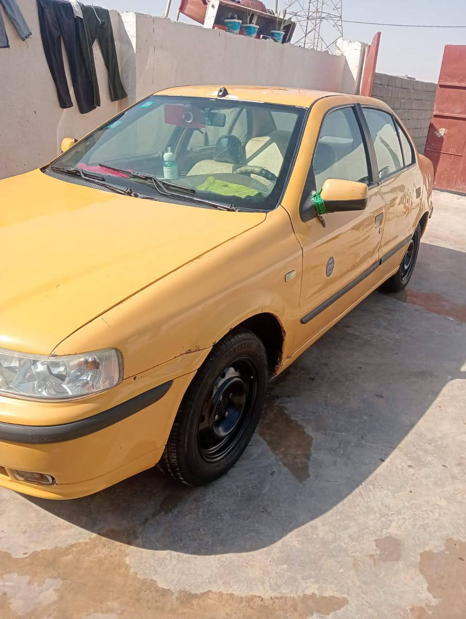 سمند 2012 للبيع
سياره مكفول كير ومحرك شرط تخم تاير 
باتري جديد عليها إدامه كامله غرفه جديده 
سياره كامله كبل لشارع محرك فرنسي 
رقم واسط دولي مصفره هية وغرامات 
تحويل ثاني يوم 
مكان كوت سعره 30 💵 ***********
