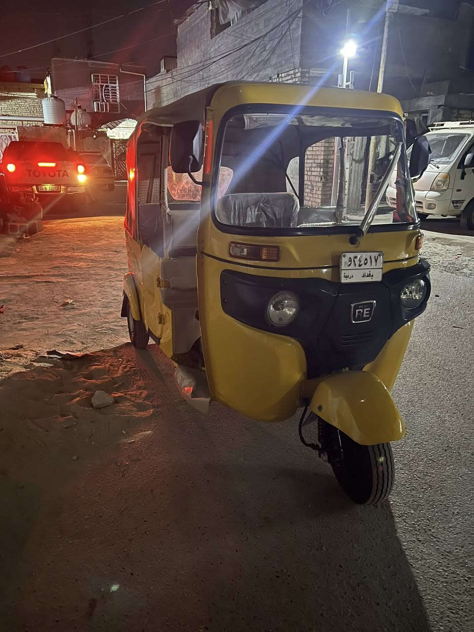 سلام عليكم تكتك البيع مديل 2021 شهر 11 تكتك نضيفه وجاهزه مصبوغه الجماليه السعر 8300 وبيهاه مجال الحك الجيه رقم الهاتف ***********
