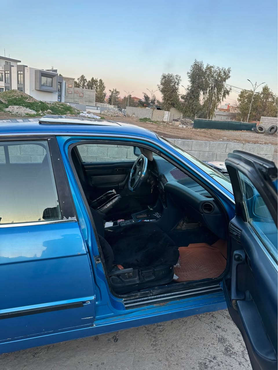 BMW 525iکەپس 
بۆفرۆشتن سعر 29$وەرەقەگێر ئۆتۆماتیک 
گێرو مەکینەو ئەکسل بەشەرت
سلایت ٤جام کارەبا پێش پان 
رەقەم بەغدادە سەنەویە و رەقەم عەسڵی بەشەرتی ئەوەلیات حاسیبە 
کامل بۆیاخە موسو براوە نیە بەشەرت 
کارەبای مەزبوتە و ناو گێج هەموی ئیش ئەکات 
٤ویلی هامانی 17لە ژێرە بێ درزو شکاوی زۆر بێ کێشەیە
شوێن چەمچەماڵ 
ژم ***********وەتساب 
***********
ئەدمین 🌹❤️ شمشمل, السليمانية
