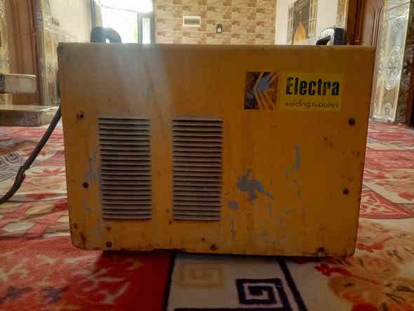 ماكنت الحام صنع 🇩🇪 تلحم نواع المعادن عل فحص سعر 500 وبيه مجال قليل مكاني بابل الهاشميه ***********
