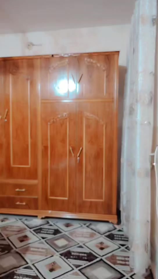 غرفه نوم للبيع نضيفه حيل
السعر 900وبيها مجال مكان موصل حي الانتصار هذا الرقم *********** و مرساله ع صفحه
