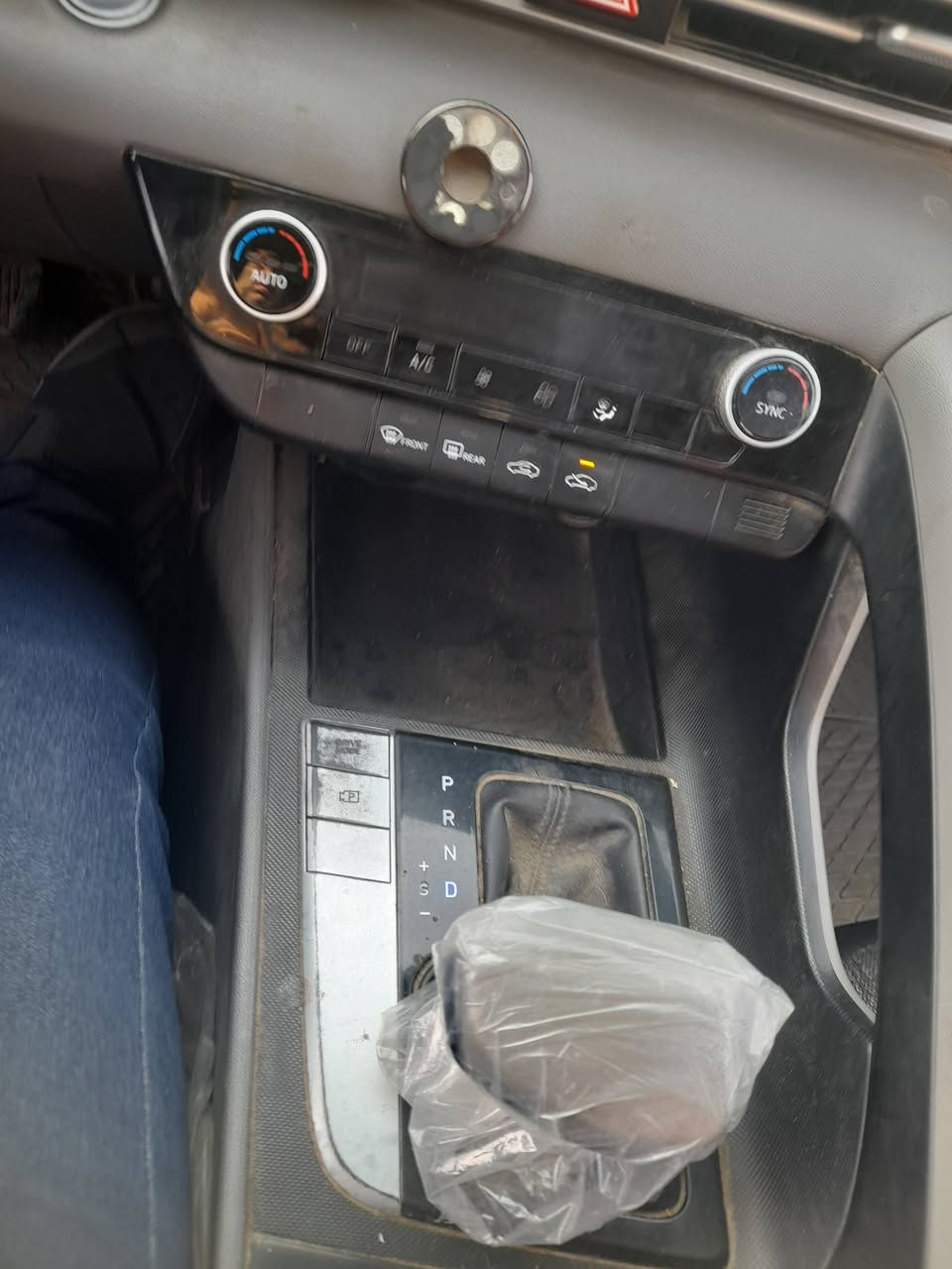 النتره ٢٢. امريكي بانزين. حادثه خلفي بجم كبس.   قسط/_/ قسط. مجموع ١٦٠ مقدمه ٨٠ بشهر ٤. وكاله من صاحبه.  بغداد فقط ابيع. ***********
