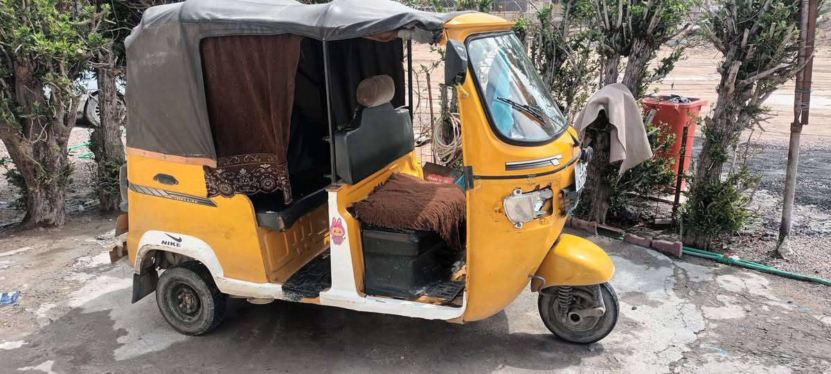 تكتك تي في اس مديل ٢٠ رقم نكليزي راعيه يريد تحويل تكتك محرك نضيف مجفت مره وحده محرك جديد والبدي شوف العين ب٥٢٥٠ عنواني مركز البصره ***********رقم راعيه
