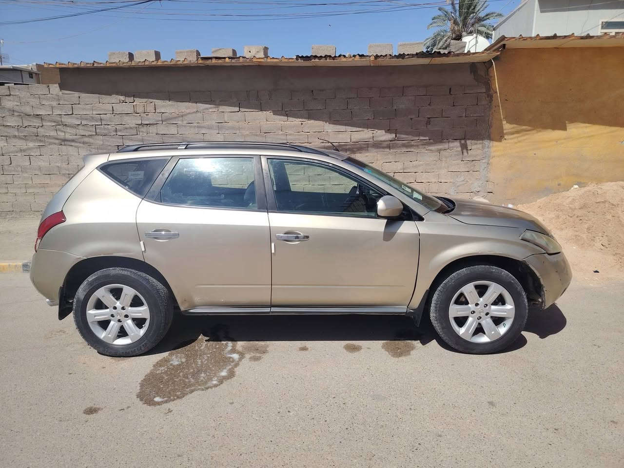 السلام عليكم نيسان مورانو ٢٠٠٧ فور ويل رقم بغداد انكليزي بسمي كير محرك خير من الله صدر زين تايرات زينات نقص تبريد وجه الكنبريسر فقط  السعر ٧٠ وبيهه مجال او مراوس حسب القناعه ... مكاني بغداد ***********
