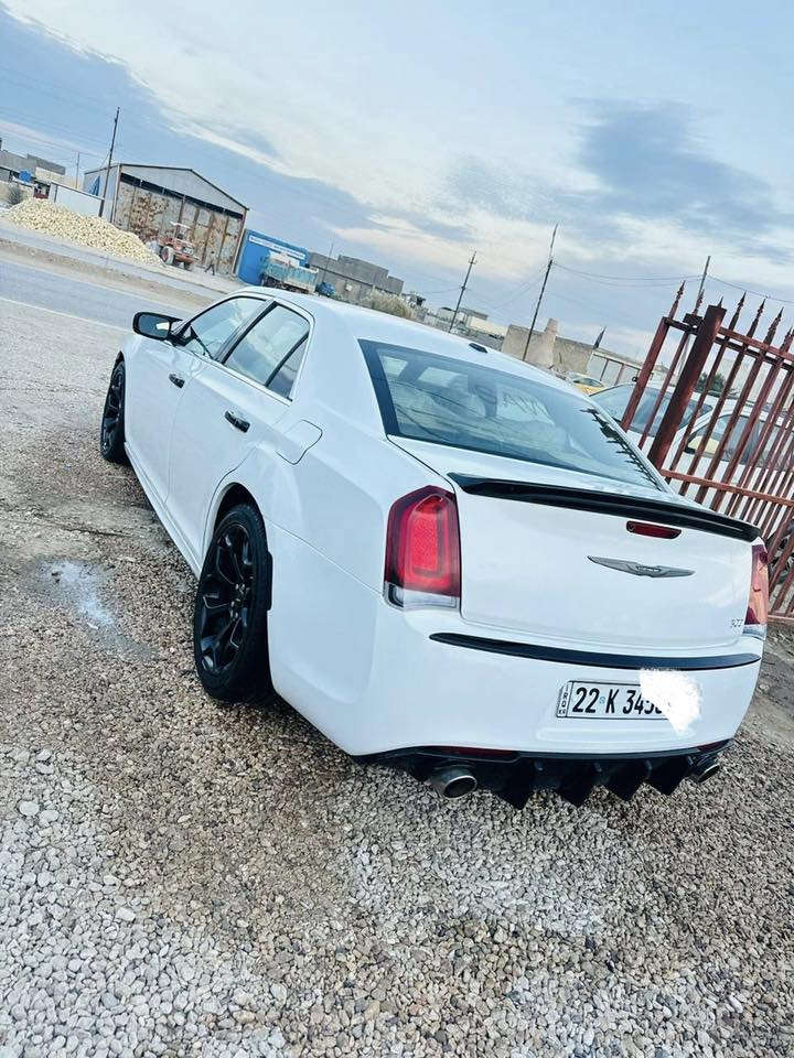 سلام عليكم اوباما 2014 محدثه2023 srt كامل حته شاشات محدثه  داخل جلد اوف وايت سستم داخل كاربون فايبر دحايه دوس سبايدر دفيوزر خلفي كله كاربون ويل20عاكسات لد سموك مري باتمان يدات بوب كاربون بنيد3. فتحات منضومه زنون كامله سياره بشرط تجي كلب اذا لكيت شخط حته فلوس تكسي عليه سياره مال جنيان وشرط مشتغليها شغل يخبل ارقام اربيل انكليزي دولي وسنويه على شاصي شرط ارقام اصلي معمل محرك3.6 سته سلندر طلقه سياره تبريد ثلج شرط سياره كلوب واحد بالدشبول ممشتغل  كصه جنطه شغل يخبل سياره مكانها نجف ولسعر 68 وبيها مجال للشراي وشرط لاقيسها بالمهجومات سياره بس الغراض الي عليها فوك20 ورقه واسف على الاطاله للاتصال***********
