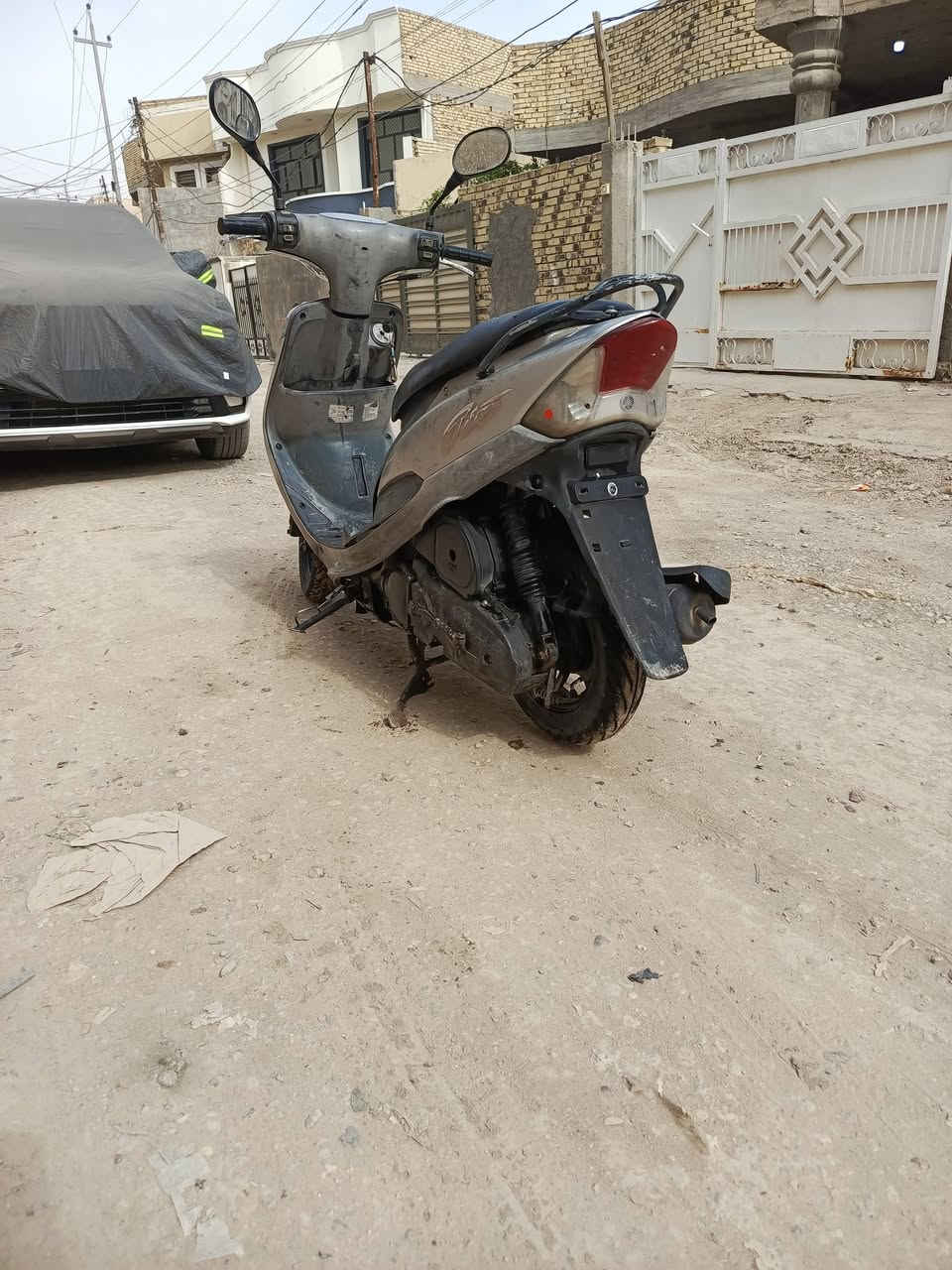 السلام عليكم 
ماكس منغولي ياباني للبيع (مكفوله كفاله عامه) كفرات كلها مختمه من الطول للطول  مكينه مامفتوحه حلوه وناعمه وشرط شلعه ومعدل لادخان ولاتنقيص ولانضوح كلشي ماكو كهربائيات كلها شغاله لايت بك لايت اشاير كلها كامله تايرات جدد بريكات الدراجه كله بلادي مابيه برغي تجاري كلها اصلي (السعر 375 مكاني حله نادر الاولى)  
الرقم ***********
