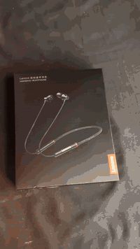 و
⚡️ تحدي الجاذبية! سماعة Lenovo اللي ما تطيح! 🥇
> خلاص! بعد ماكو عذر تتمرن بصوت واطي! 📢
> سماعات LENOVO (الرقبة) — هي الثورة بعالم الصوت والرياضة! 🚀 مصممة للمحترفين واللي حياتهم كلها حركة:
> 1. تثبيت غير قابل للسقوط: انقز، اركض، تدرب بأقسى التمارين... السماعة تبقى ثابتة وكأنها جزء من جسمك!
> 2. بطارية قاهرَة: وداعاً للشحن اليومي! تشغيل متواصل لأكثر من يومين عمل بشحنة وحدة. شغل الموسيقى ومتريدها تخلص.
> 3. صوت LENOVO النقي: استمتع ببيز عميق وتفاصيل صوتية تخلي الحماس يشتعل بداخلك!
> لا تضيع وقتك وفلوسك على سماعة "تخونك" بنص التمرين!
> اطلب سماعة LENOVO (الرقبة) الآن... واكسر كل الأرقام القياسية! 💪
> للطلب المباشر أو للاستفسار (واتساب): ***********
> #LENOVO_الأصلية #تمرين #رياضة #ثبات_تام 🏆
