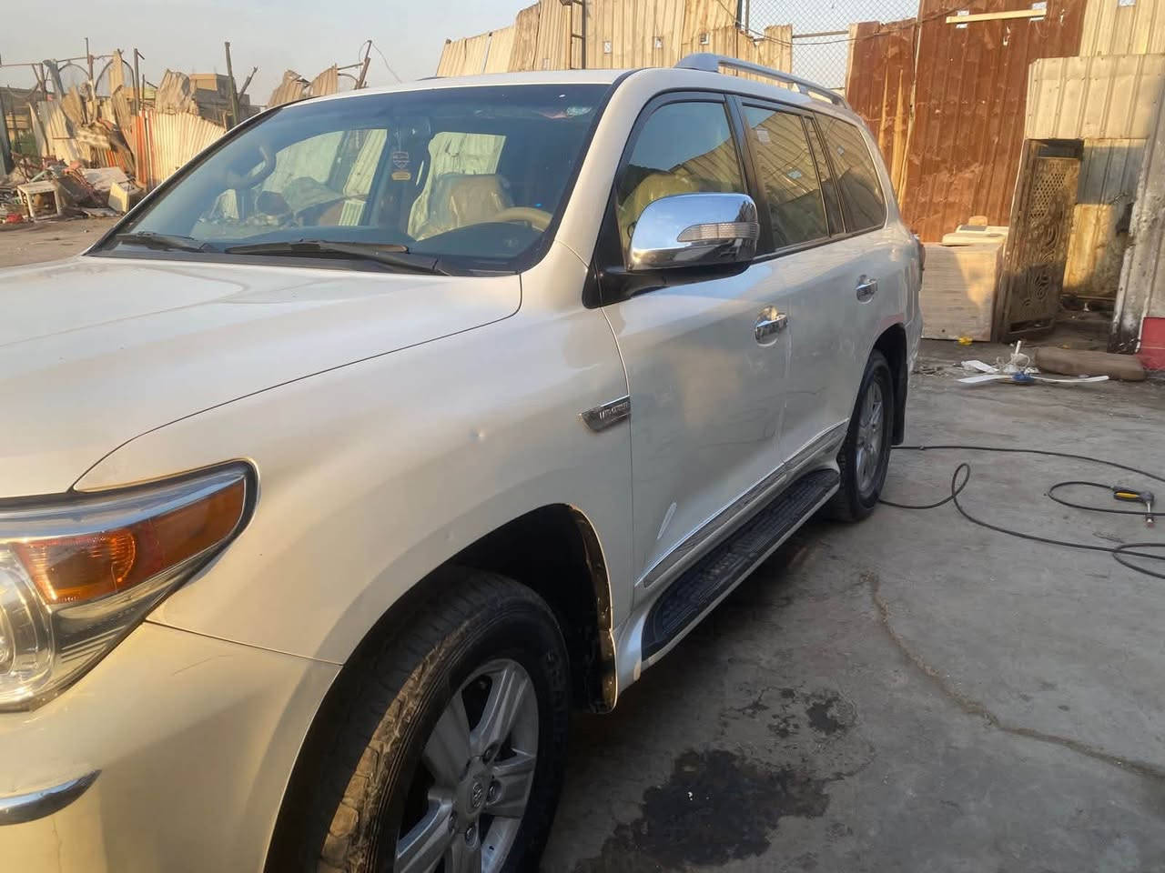 بغداد
‭0776 159 8104
لاندكروز موديل 2010 مكفول كفاله عامة فقط رصعه بسيطة موضحة بصورة  استفسار اتصل او واتساب
