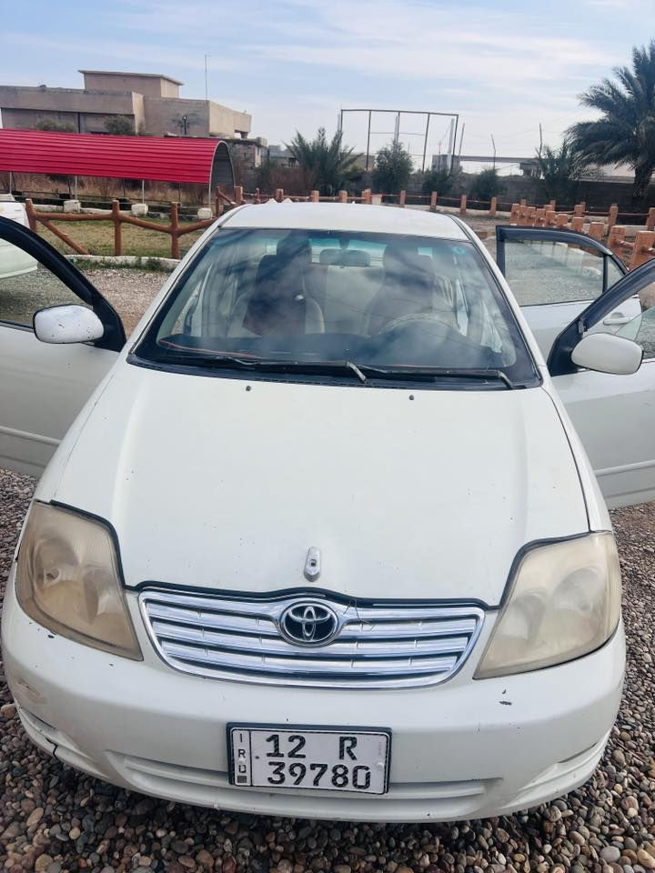 كورلا للبيع فقط موديل ٢٠٠٤ رقم دولي سنويه ٢٠٣٠ باسمي تريد وكاله تريد تحويل  بيها قطع بس ابيع حزام الكشر شوف العين كير محرك نضيف صدر نص عمر تايرات نضاف باتري جديد تبريد نقص كمبريسر دوشمه غرفه نظيفه سيارة حلوة ومرتبه السعر ٦٢ وبيها مجال اتصال على الرقم ***********
