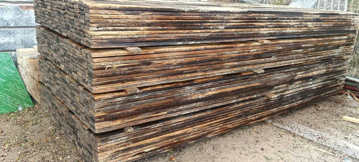 السلام عليكم لوح 4متر العدد 6مكاعب بغداد الحسينيه ***********
