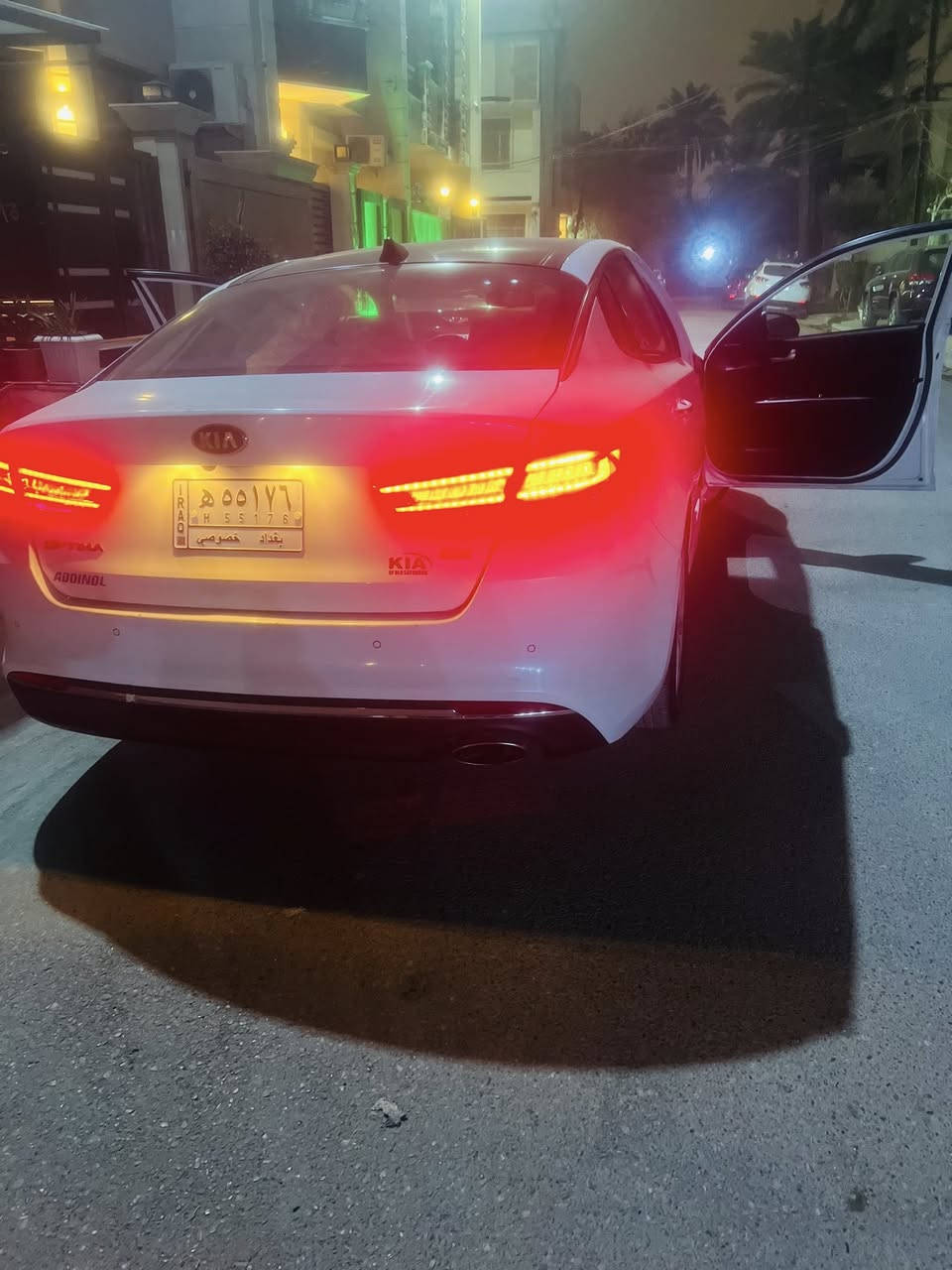 سلام عليكم اوبتيما للبيع مديل ٢٠١٧امريكيه حادثه جاملغ والباب الخلفي عكس السايق فول مواصفات للخير السياره نظيفه السعر ١٣٥وبيهة مجال العنوان بغداد حي القاهره للستفسار اتصال عله الرقم ***********
