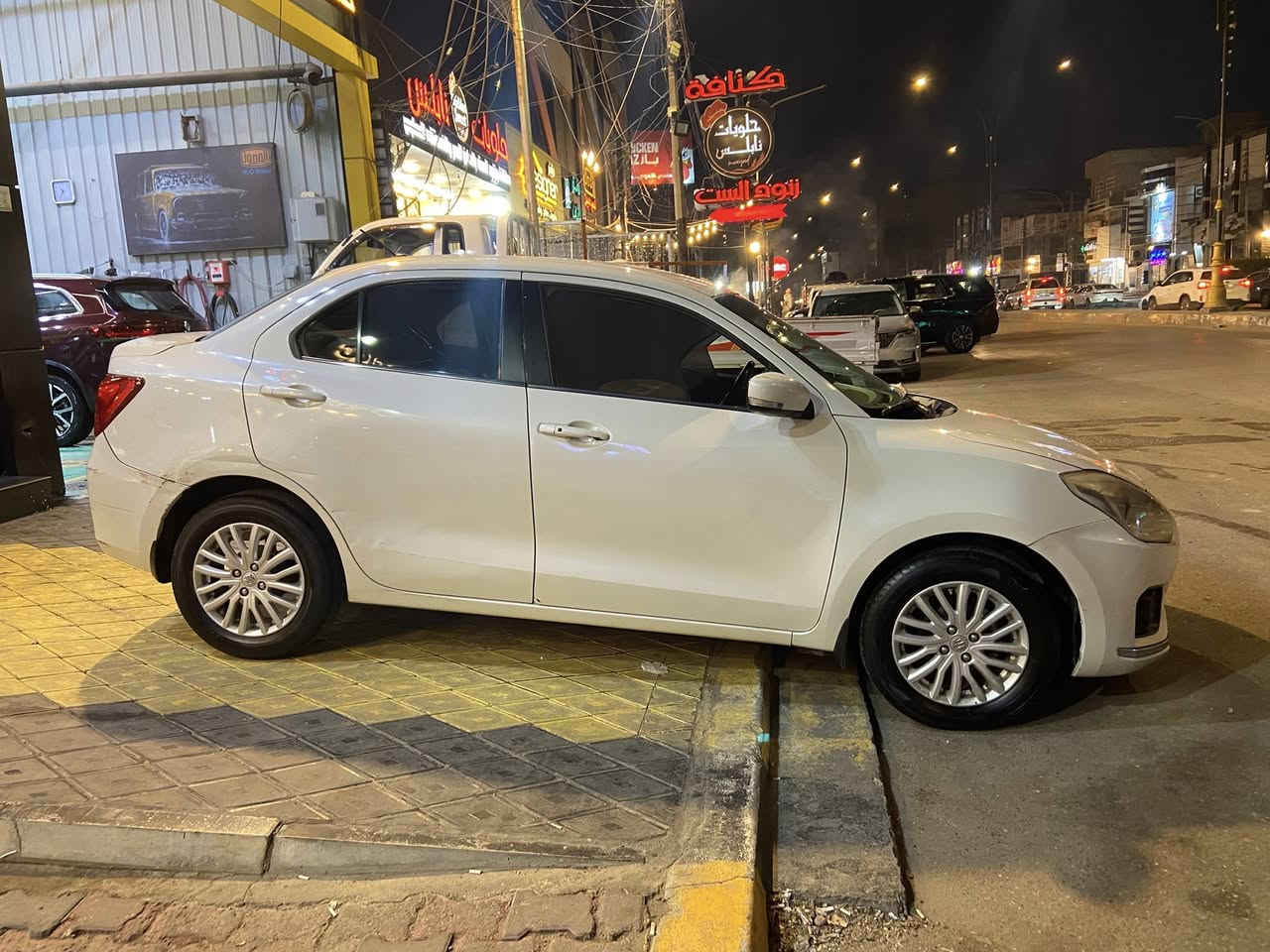 السلام عليكم للبيع سوزوكي دزاير 2018 السياره مال اقساط باقي الها اقل سنه واتصير حره استقطاع ‎؏ ماستر كير مكينه كورلاء  خير من الله صار الها سنتين من محورها تبريد ثلج وصدرها خير من الله بدون صبغ السياره بيها بارد السعر 67 وبيها مجال التسديد عليه مكاني الصليخ شارع ال600

 ***********.    
@
