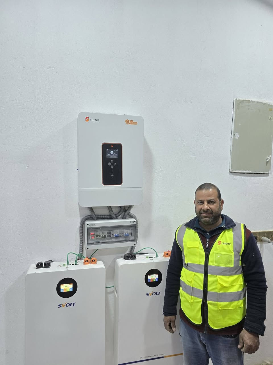 أللهم صل على محمد وآل محمد 

على بركة الله تعالى تم تجهيز وتنصيب منظومة الطاقة الشمسية في قضاء عفك.

في موقع تجاري .
شركة فاوري للاصباغ التركية 
لصاحبها الأخ الغالي باسم الحاج نوري عطا الله. 

 30 امبير نهارا 
 20 امبير ليلا

🔵 الواح نوع لونجي 620 واط ذات وجهين 18 باس بار ذات جوده وكفاءة عالية .
🔵 انفيرتر حجم  12Kw كيلو واط  .
🔵 بطارية 🔋 10KW عدد (2) ليثيوم فوسفات الحديد ذات جوده وكفاءة عالية بضمان 5 سنوات .
🔵 بدي سيركت مجهز بأحدث القواطع الذكية وجوزات الحريق مع تحكم WiFi لمراقبة عمل المنظومة من اي مكان .
🔵 هيكل حديد مغلون 2 ملم .
🔴مستعدين لتنصيب جميع منظومات الطاقة الشمسية مع الضمان الحقيقي لجميع الأجهزة. 

بإدارة : سيد احسان وسيد غزوان

للتواصل والاستفسار 
الاتصال على الأرقام
*********** سيد غزوان الزاملي  .
*********** سيد احسان الزاملي .
#النور #للطاقة #الشمسية.
