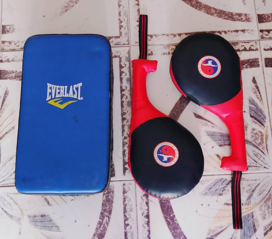 مضارب مستعملات كلهن 30 قفل


**إذا كنت صاحب هذا الإعلان وتريد حذفه لأي سبب، رجاءا أرسل رسالة إلى الدعم الفني**