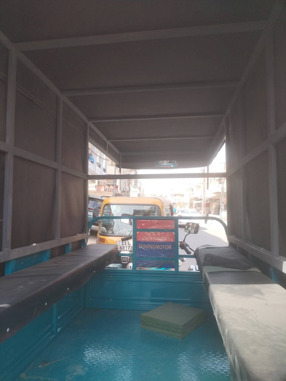 بسم الله تبارك الله ستوته زيرو مديل 2023مره مبدل دهن فقط ما مشيه 5كيلو متر كامله داخله كمرك اكفل الترقيم اصوليه الزعفرانيه (***********) السعر 3وربع وبيه مجال
