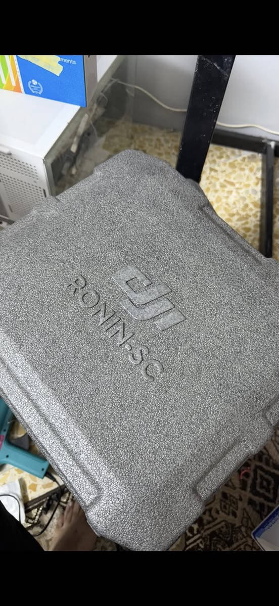 رونن ronin sc 
نضافة 95%
السعر 250 
المكان البلديات


**إذا كنت صاحب هذا الإعلان وتريد حذفه لأي سبب، رجاءا أرسل رسالة إلى الدعم الفني**