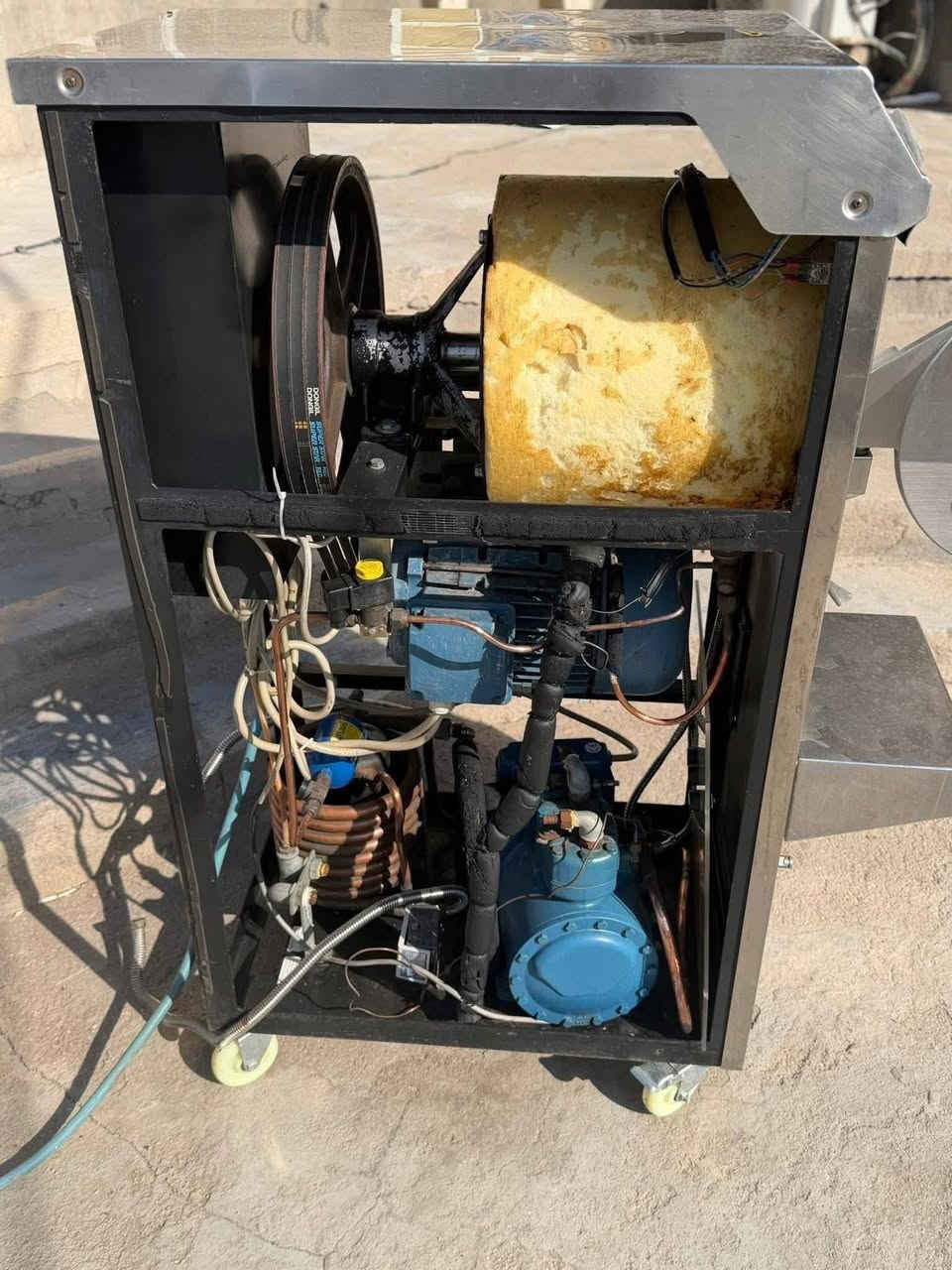 انتاجيه Dsتكنوجيل  ايطالي
10لتر 

مستخدمه نضيفه 

تبريد ماء 

3فيز 

جاهزه انتاج فول 

السعر والتفاصيل مراسلة الصفحه 

أو الاتصال ع الرقم ***********

العنوان البصره
