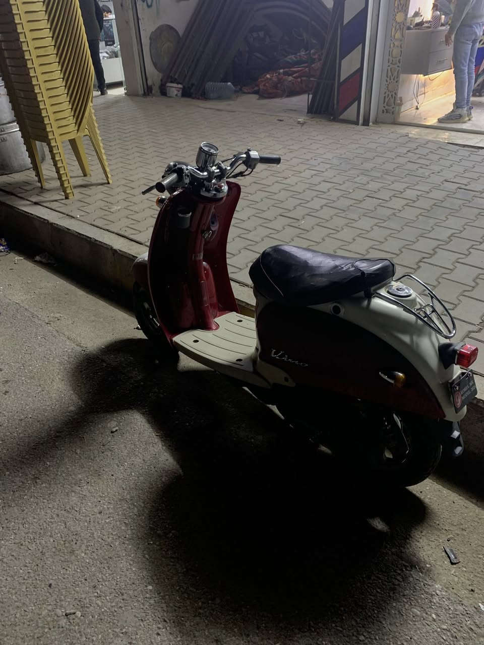 سلام عليكم عبد حليم للبيع شرط كل ع وضع شركه لا صوت ولا محرك مفتوح بشرط شراي  عنواني حي العسكري للبيع 400 
تواصل ***********
