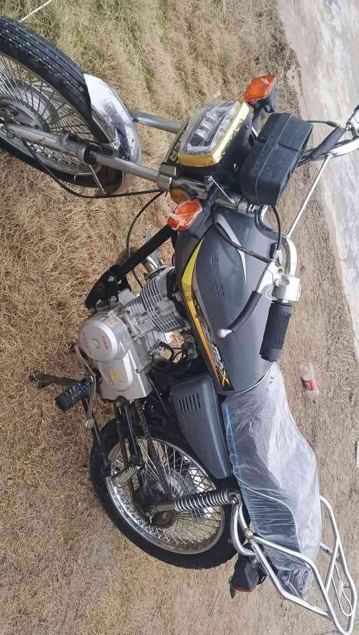 السلام عليكم للبيع تايكر 20 
المحرك مفتوح 
مبدل فقط ولفت وكلجات
كهربائيات كلها شغاله
دراجه حلوه نص هندر وتشتغل
المكان (صلاح الدين_العلم)
السعر (450) وبيها مجال


**إذا كنت صاحب هذا الإعلان وتريد حذفه لأي سبب، رجاءا أرسل رسالة إلى الدعم الفني**