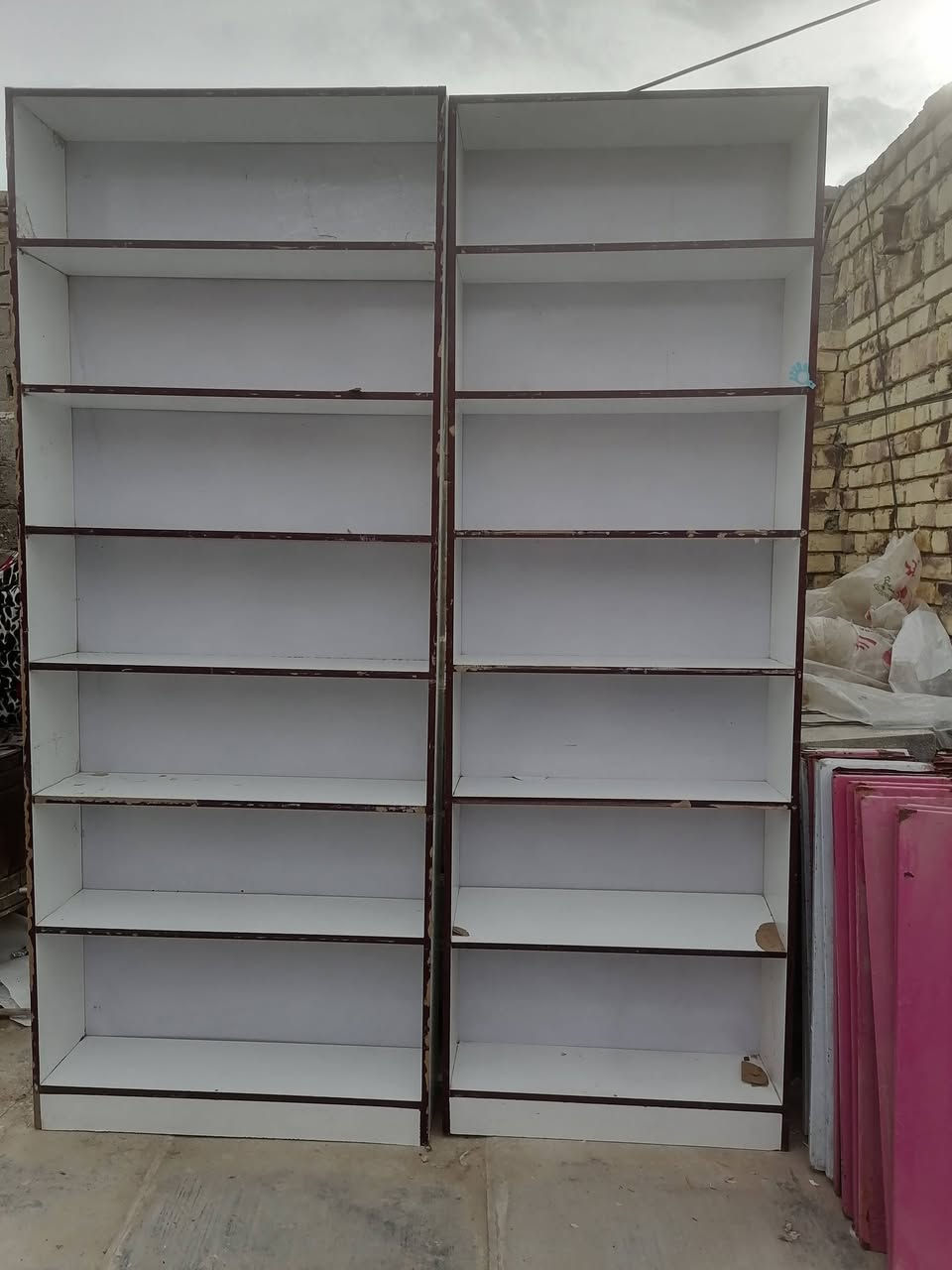 سلام عليكم سباب الوعود الكاذبه رجاء الي قره المنشور عدل مو خابرني جايك ويكذب ميجي رفوف البيع خشب ثنين انديئف العدد ٢ البيع و+ميز مكتب العدد١ البيع العنوان الديوانيه حي صدر ثالث شارع ٣٠ قرب مدرسه المسره رقمي *********** مامتواجد عله نت شراي خابرني سعر ١٨٠ الف
