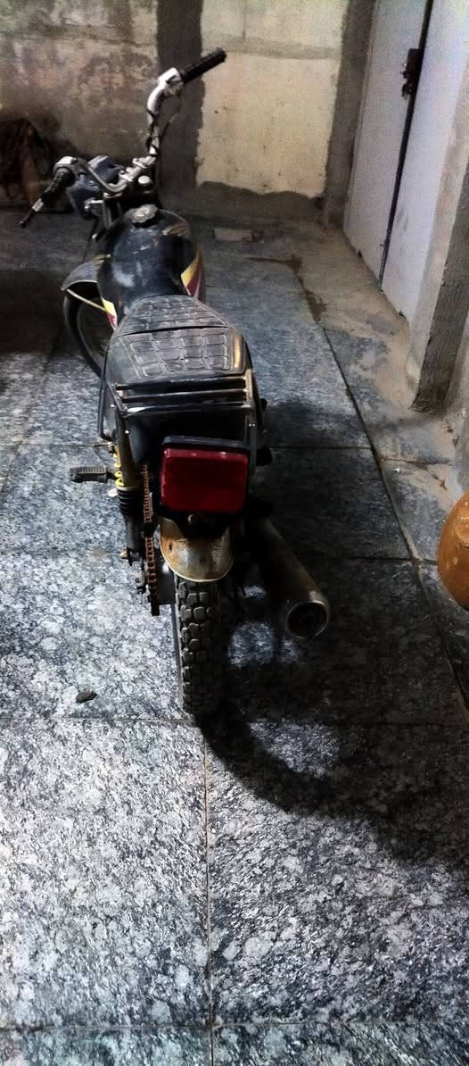 اربعه كير كلك متروكه ارشه المكينه شغاله بس اتذب دهن وبيهه صوت بل مكينه مكاني ديوانيه اكتب سعر واني اطبلك عله الخاص


**إذا كنت صاحب هذا الإعلان وتريد حذفه لأي سبب، رجاءا أرسل رسالة إلى الدعم الفني**