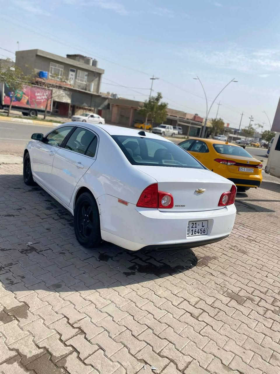 موديل ٢٠١٢. سياره كه بي بوياغه بي ساردو تعديل 
 سياركه نه مونه يه له جواني   مواصفات lt يه ك دينار مسرفي نيه به ناوي خومانه ويه  سه نويو ژينگه و ريگاو بان تا ٢٠٣٠ تازه يه 
گيرو مكينه به شه رن بي عيبه 
*********** كركوك, العراق
