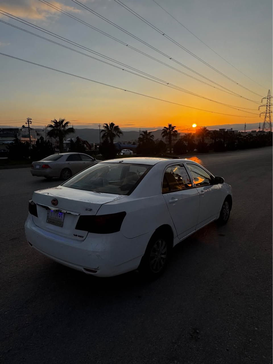 BYD 2012 
فول مواسەفات 
٤ جام کارەبا 
سڵاید 
تەبرید سارد و گەرم مەزبوت 
٤ تایەی لۆک 
مەکینە کرۆلا مەرخوب 
بە شەرتی گێڕ و مەکینە 
سەنەوی بەغداد بە شەرتی ئەوەلیات 
سەیارەکە زۆر بێ مەسرەفە 
هەموو گیانی بە شەرت 
نرخی : ٣٩گەڵا 
ژ.م: *********** السليمانية, العراق
