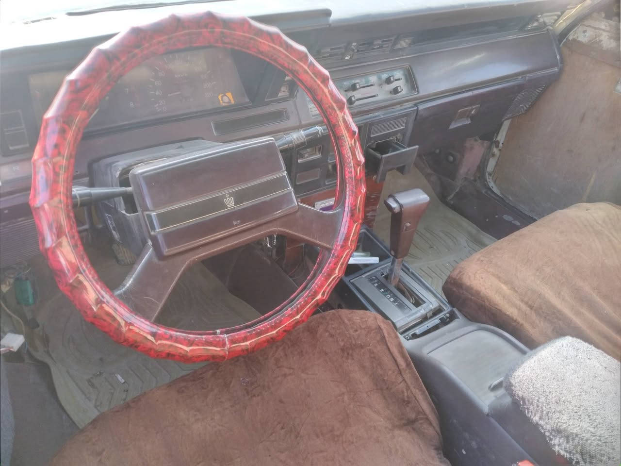 سوبر موديل 86 السعر 25 وبيها مجال
مكاني ذي قار الشطره سياره بسمي تحويل ثاني يوم 
مكينه وكير ونجي حاويه ***********
