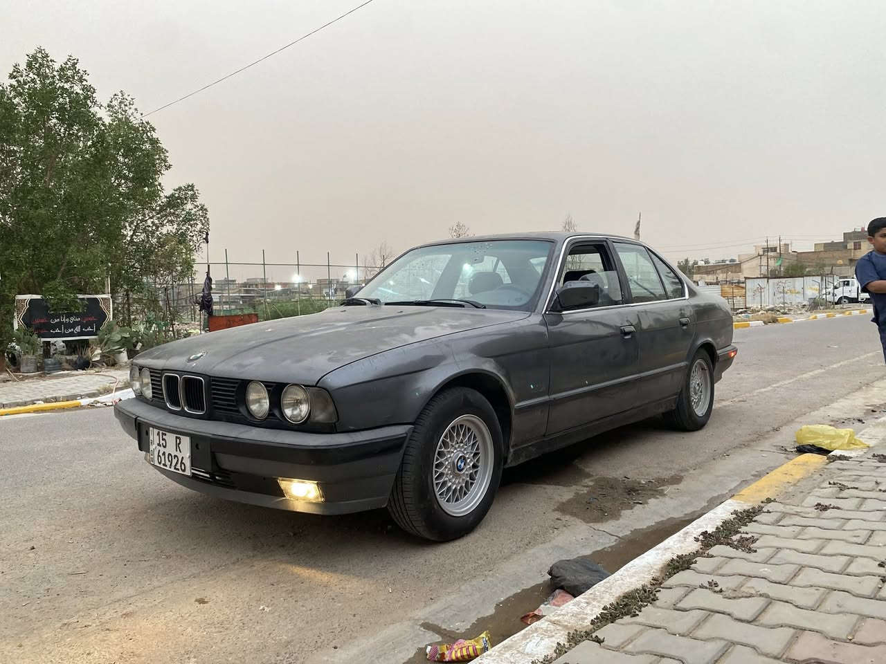 عليكم شباب
520i   كير عادي للبيع
كشنات جلد كهرباء 
تخم تاير جديد 
كير جاترك 
صدر جديد خلفي امامي 
كهربائيات شغاله 
سياره جاهزه ترايك للفاو  
سعره 36 قابل للتفاوض
للتواصل ***********

