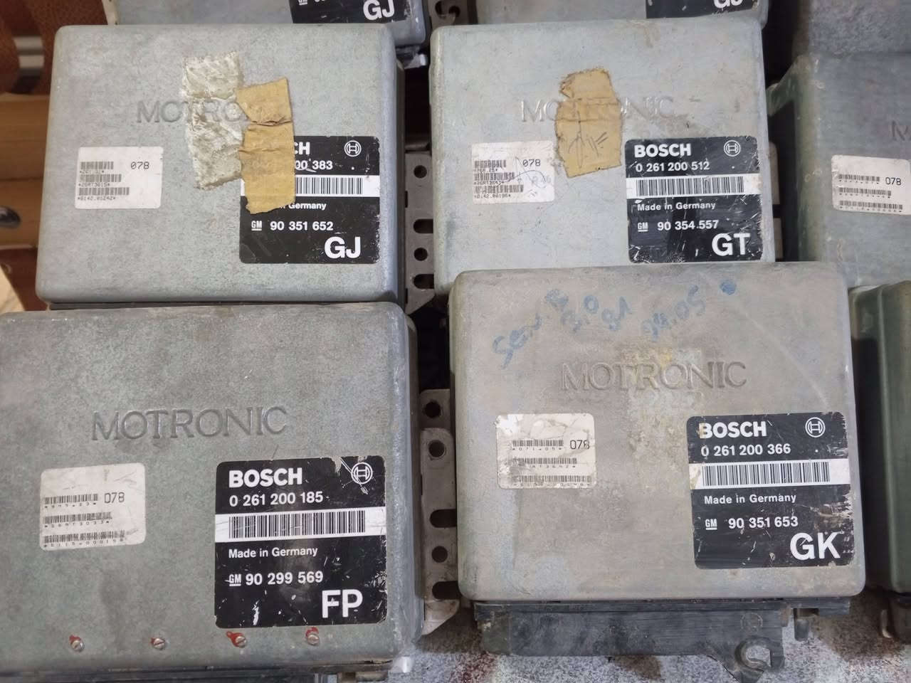 للبيع 
عقل اوميكا كله حاويه السعر مفرد ع  15 والي يريد جمله ع 10 الف 
مكاني نجف توصيل موجود ***********
