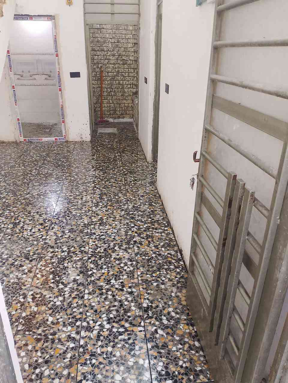 مشتمل 70 متر طابقين
3 غرف نوم وخدمات البيت جديد 
ايجارة مناسب للتواصل واتساب
***********
