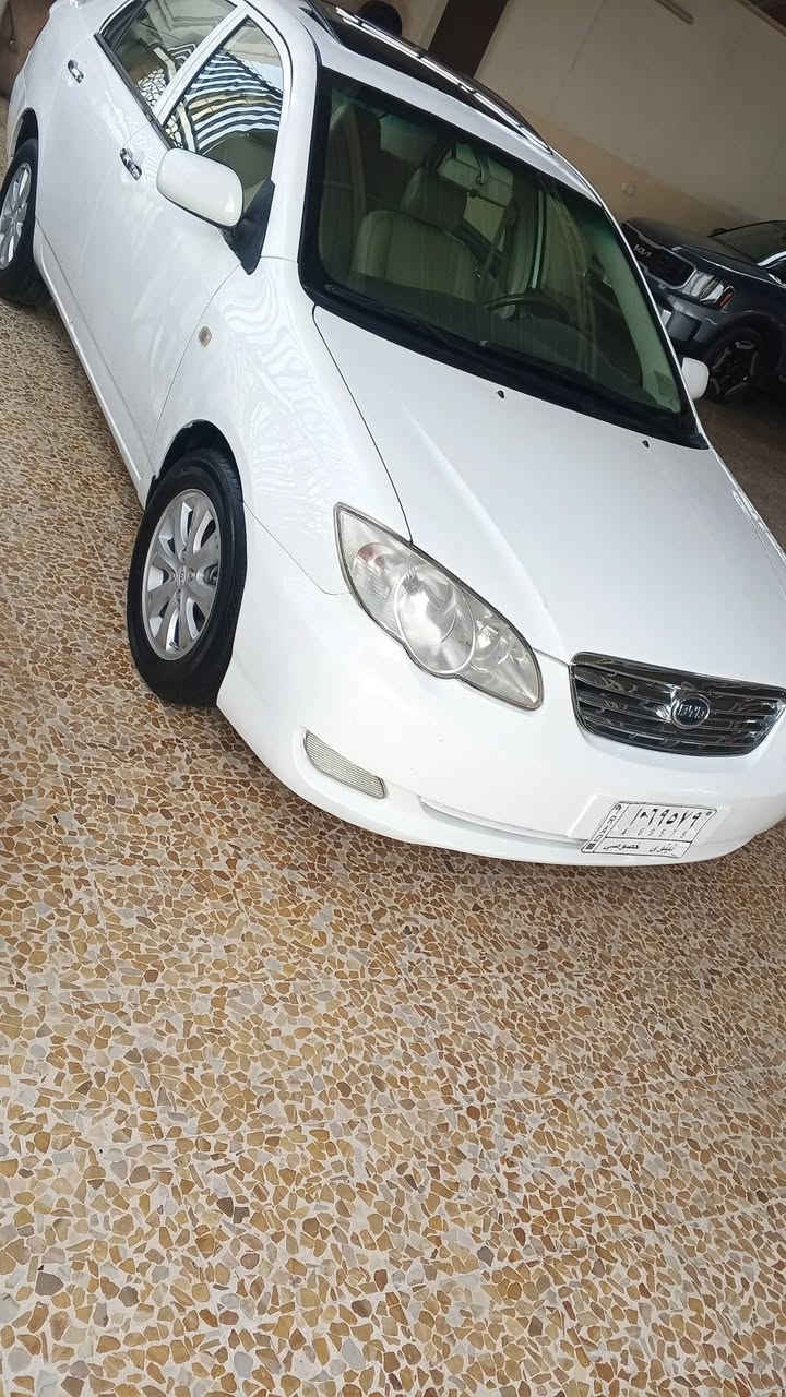 بي واي ديF3 فول توماتيك موديل 2014
محرك كير شرط 
تبريد ثلج 
شرط التحويل 
صبغ قبغ الصندوق بس بدون دواخل وبدون معجون 
تبريد ثلج. 

‏‪***********‬‏

