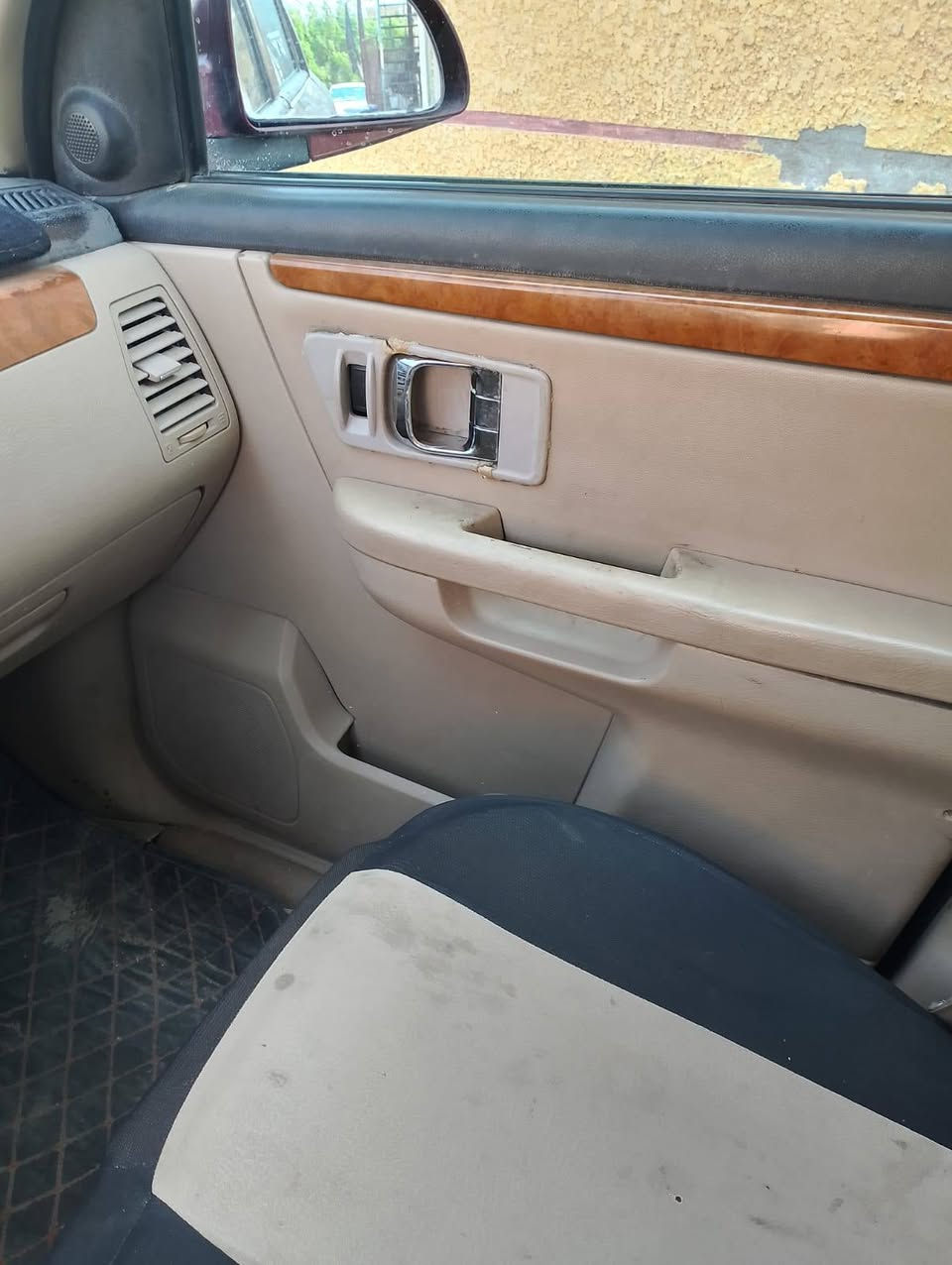 ساسوكي موديل 2008 وارد امريكي ضررها جاملغ خلفي مصبوغه عام جماليه 7 راكب محرك وكير كامري 2000  رقمها بغداد مشروع وطني  تحويل ثاني يوم دواخل جلد ارضيه جلد سعرها 47 وبيها مجال  بسيط مكاني الكوت مركز المدينه اني مكلف بـ النشر رقم راعيها *********** دهل اوران, واسط
