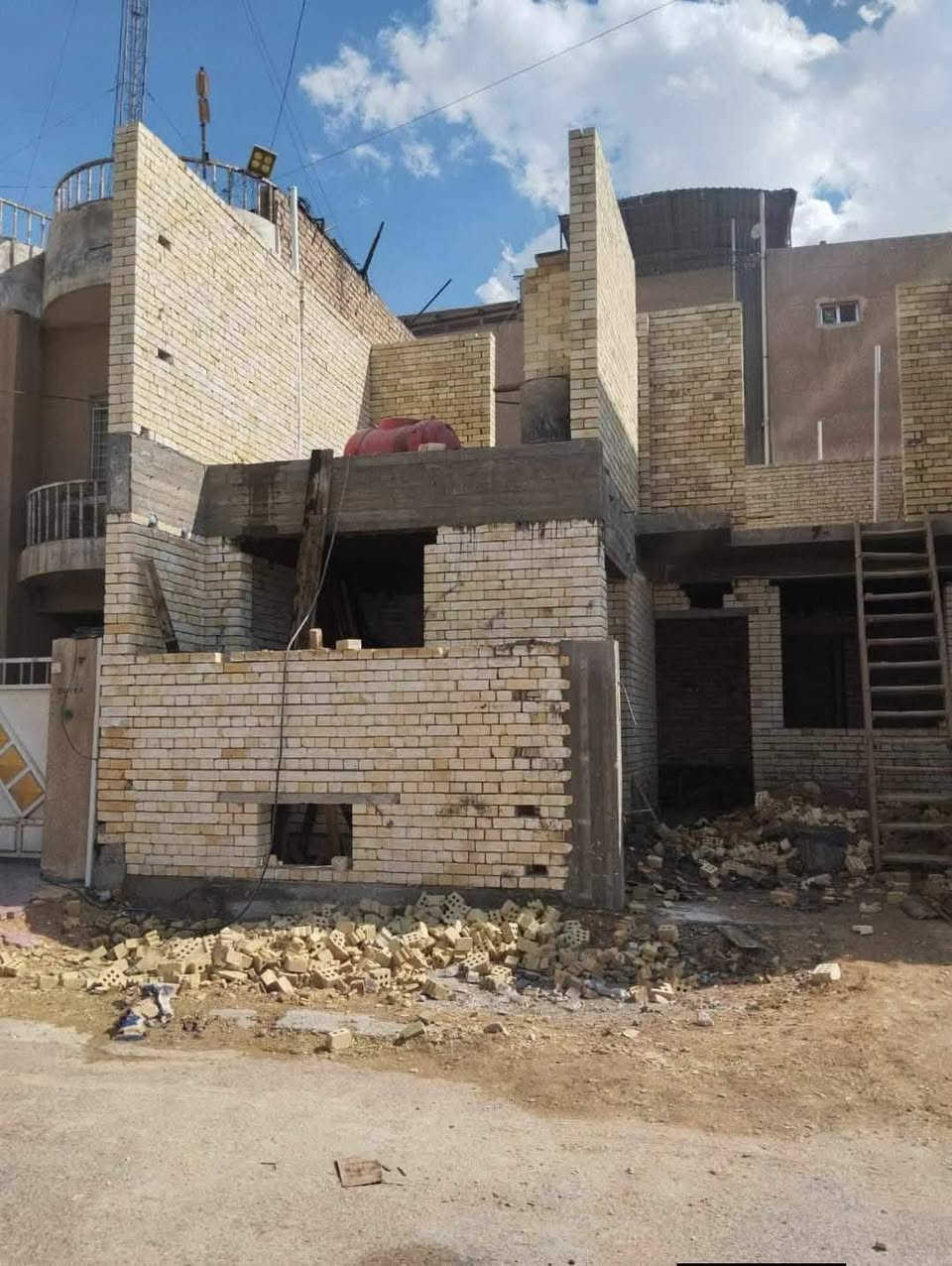 خلفه بناء اشتغل عالدبل وقطعي بغداد فقط 
***********
