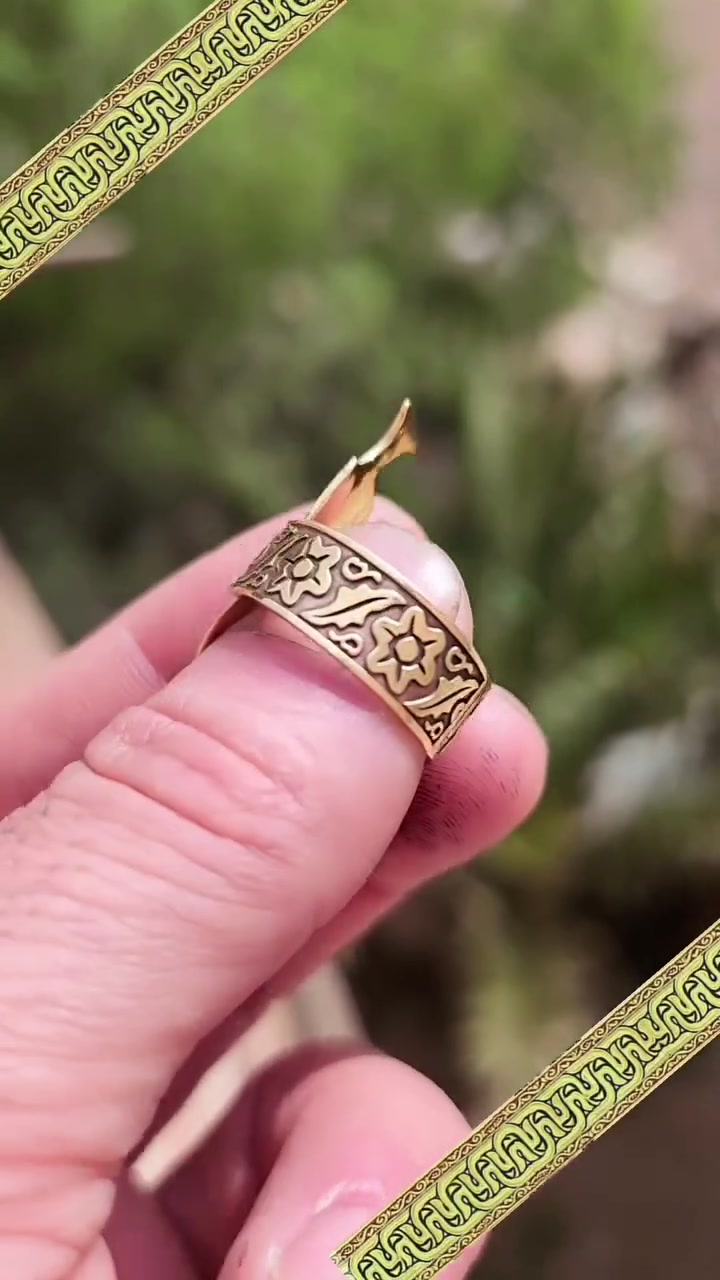 الجديد لا اول مرةفي اليمن خاتم شكل جنبية ذهبي و شكل جنبية وحزام كبسي فضة  مع الون الذهبي

 #فضة #خواتم 
 #عقيق
 #الجميع


**إذا كنت صاحب هذا الإعلان وتريد حذفه لأي سبب، رجاءا أرسل رسالة إلى الدعم الفني**
