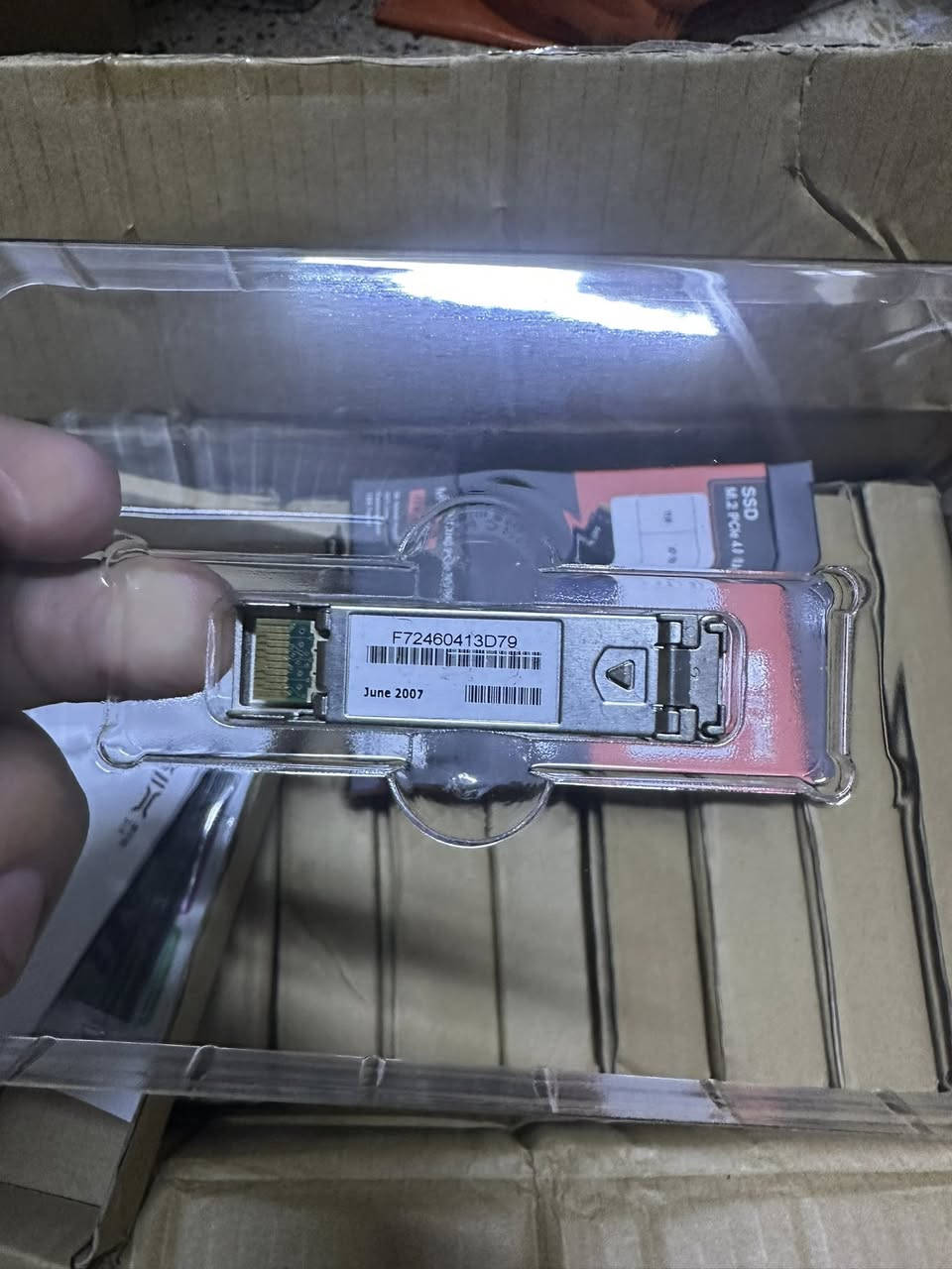 سلام عليكم
طلعتلي ١١ قطعه مكتوب عليها SSD 1 TB
بس ماعتقد هارد 
سعر القطعه ١٠ الف


**إذا كنت صاحب هذا الإعلان وتريد حذفه لأي سبب، رجاءا أرسل رسالة إلى الدعم الفني**