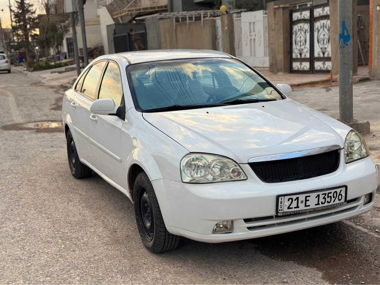 ئۆپترا مۆدیل ٢٠١٢ گێر عادی  83 وەرقە و مەجالی کەم   
سیارەکە بە ناوی خۆمە ژنگەو سەنەوی هەزەی نوێە تا ٢٠٣٠
سیارە تایەی تازەیە سیارە زۆر خاوێنە 
یەک پارچەی هەیە لە گەل هەندێ سارد سیارە زۆر 
خاوێنە گونجاوە بێ مەسرەفە  
شوێن :کۆیە 
ژ.م ***********
*********** أربيل, العراق
