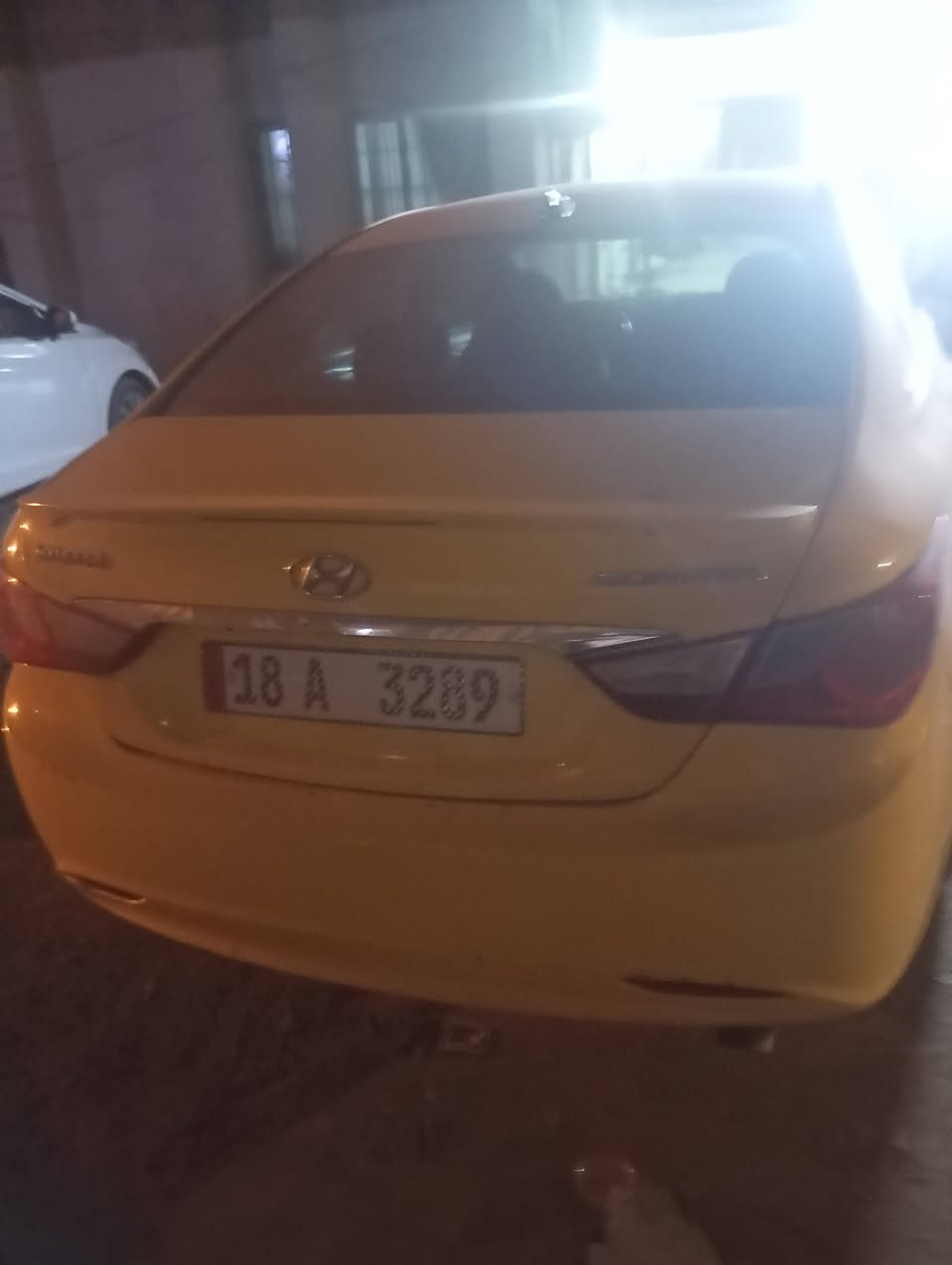 سوناتا للبيع رقم بابل موديل 13.  حادثه بل جاملغ الخلفي بسمي رقم الهاتف ***********. السعر 90 وبيه مجال
