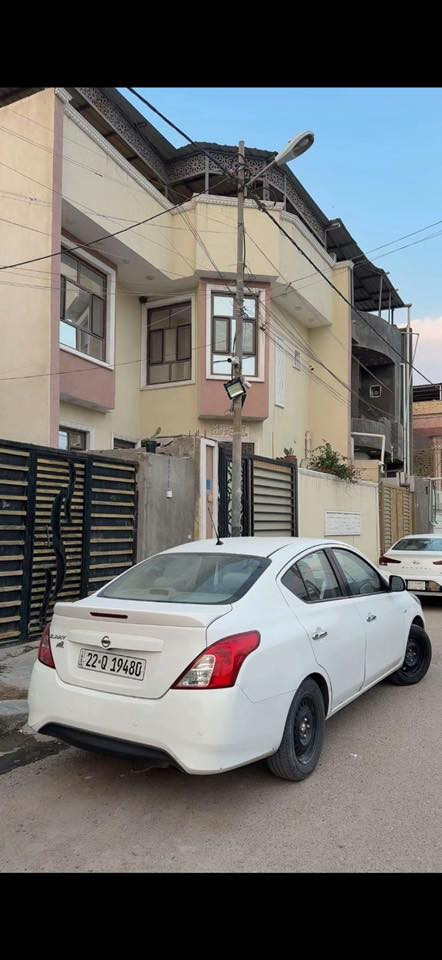 سني موديل2023 ام البليته الزركه رقم شمالي  السياره كفاله ما عده شبر صبغ بل صندوك السياره جديده كلش ماشيه 33 الف كيلو زيرو بعدها ما ماشيه سنويه  تنتهي بسنه 2031  السعر المطلوب 118 وبي مجال بسيط مكانها البصرة الامن داخلي
***********
